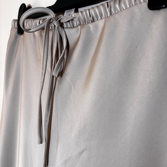 Silky Cream Maxi Skirt with Drawstring by No One Cares, NWoT, Women's XL - Picture 2 of 4